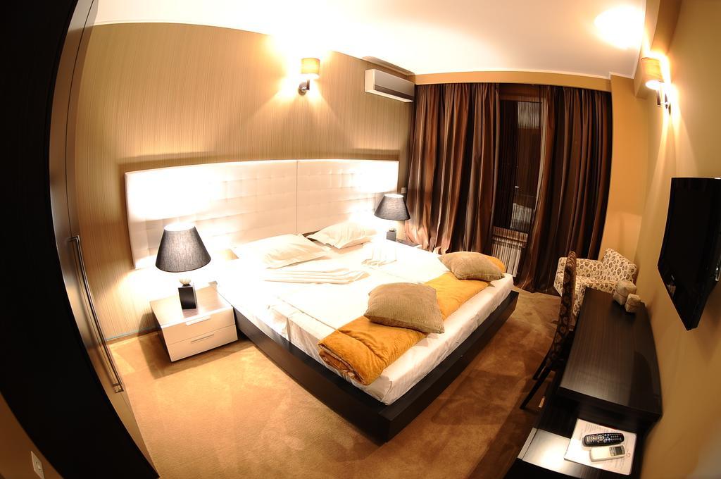 Mizuumi Boutique Hotel Mamaia Exterior photo